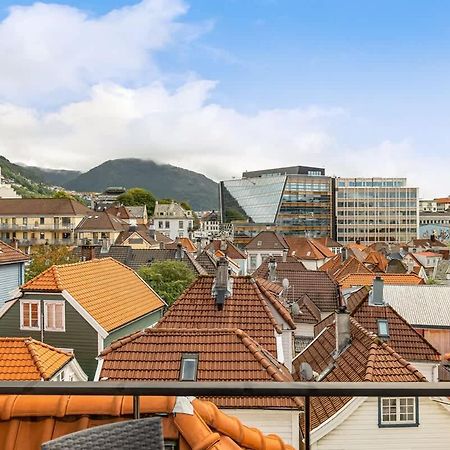 Dinbnb Apartments I Historical Two-Floor Apartment With Rooftop Panorama I 1645 Heritage Bergen Exterior photo