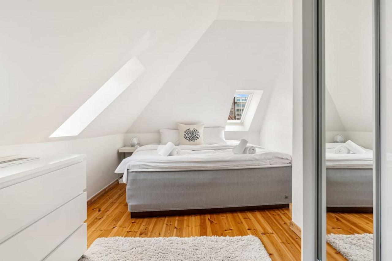Dinbnb Apartments I Historical Two-Floor Apartment With Rooftop Panorama I 1645 Heritage Bergen Exterior photo