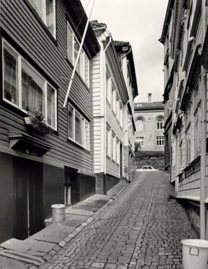 Dinbnb Apartments I Historical Two-Floor Apartment With Rooftop Panorama I 1645 Heritage Bergen Exterior photo